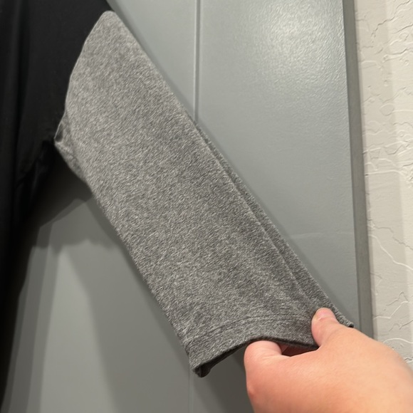 Top - Picture 5 of 6